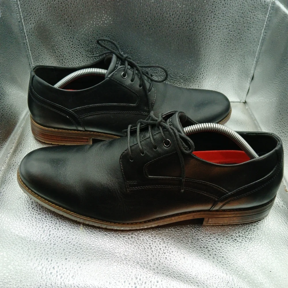 Rockport sleek black